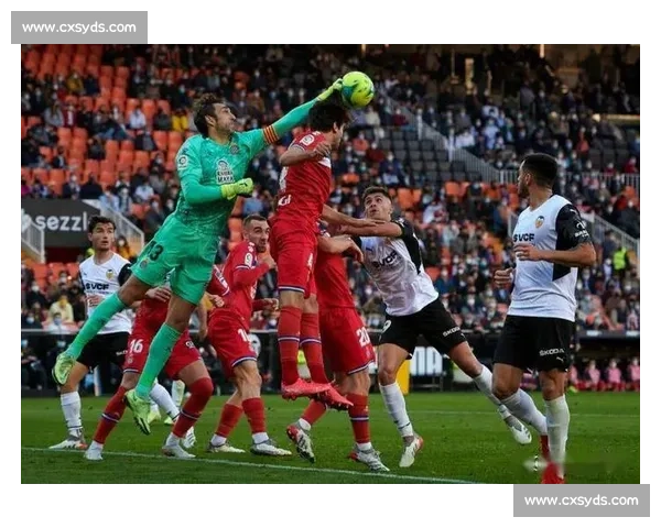 西班牙人主场迎战阿拉维斯联赛关键对决前瞻双方争夺保级形势走势分析